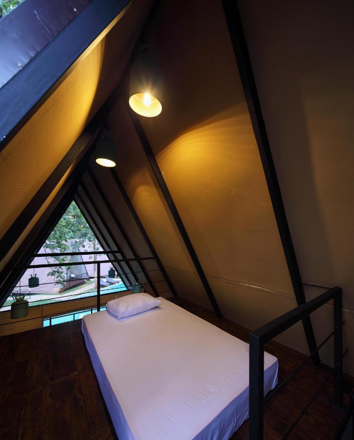 Kottawatta River Bank Resort อุดาวาลาเว ภายนอก รูปภาพ
